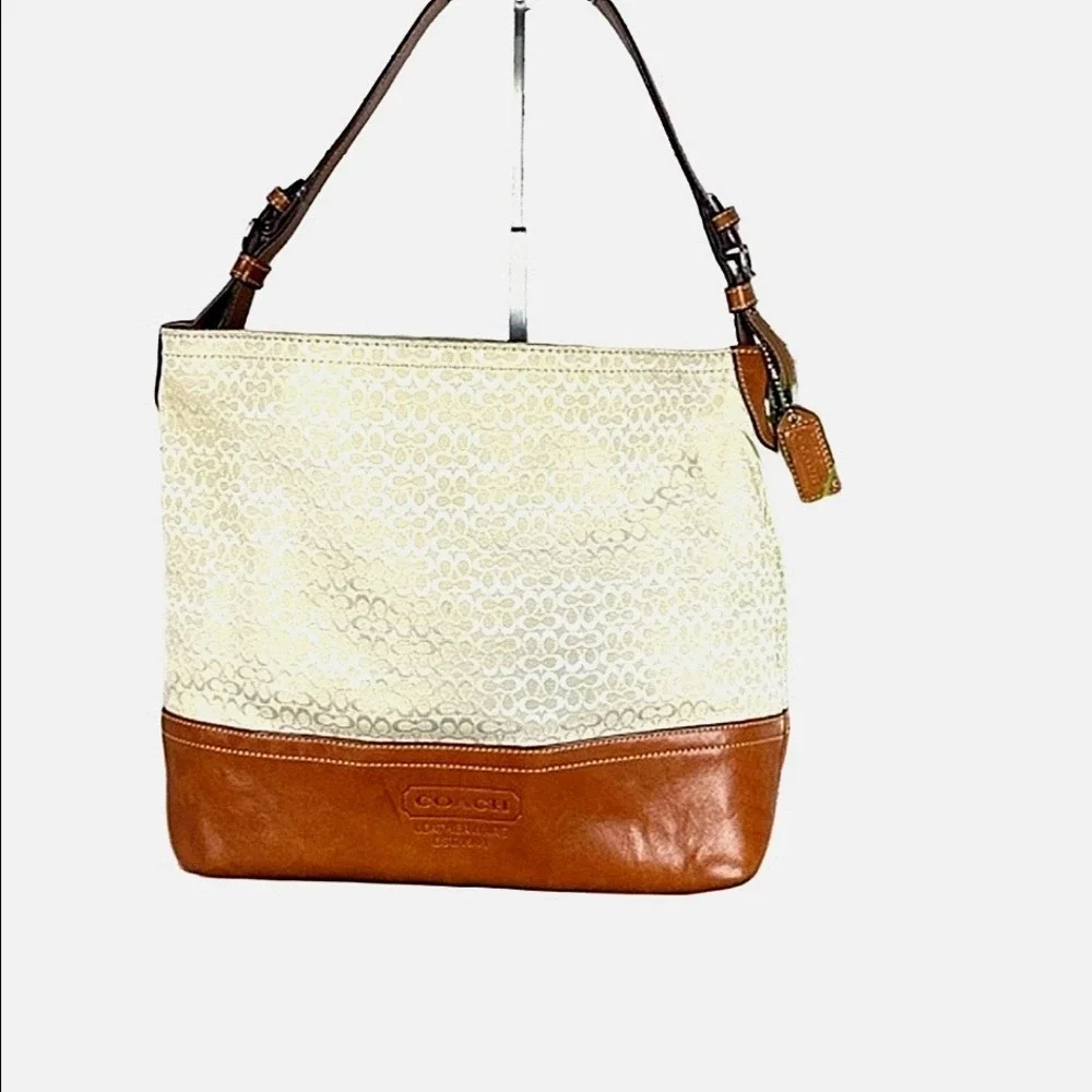 Coach F11666 Y2K Vintage Signature Tan and‎ Cream Shoulder Bag Leather Canvas